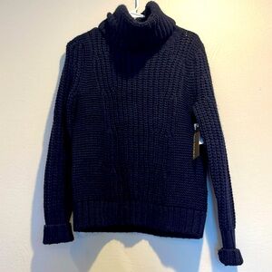 Women’s Banana Republic Sweater